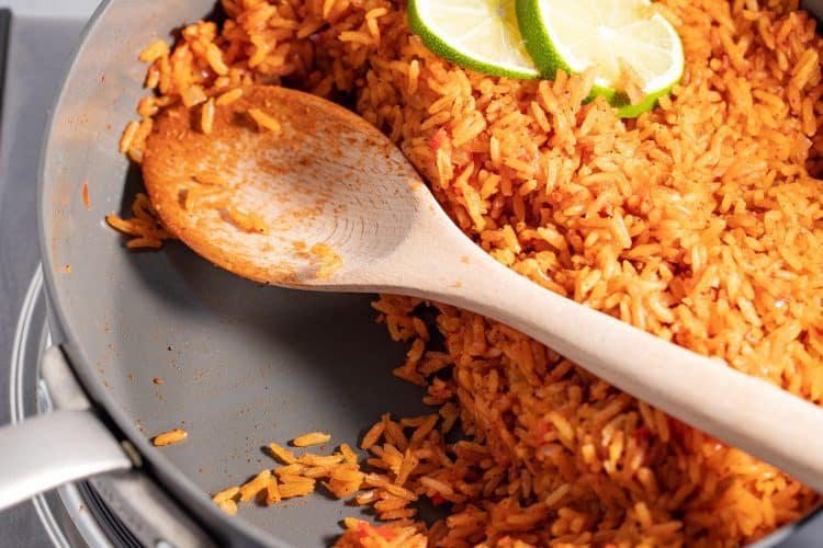 Easy Taco Bell Seasoned Rice Recipe (copycat) - The Tasty Tip