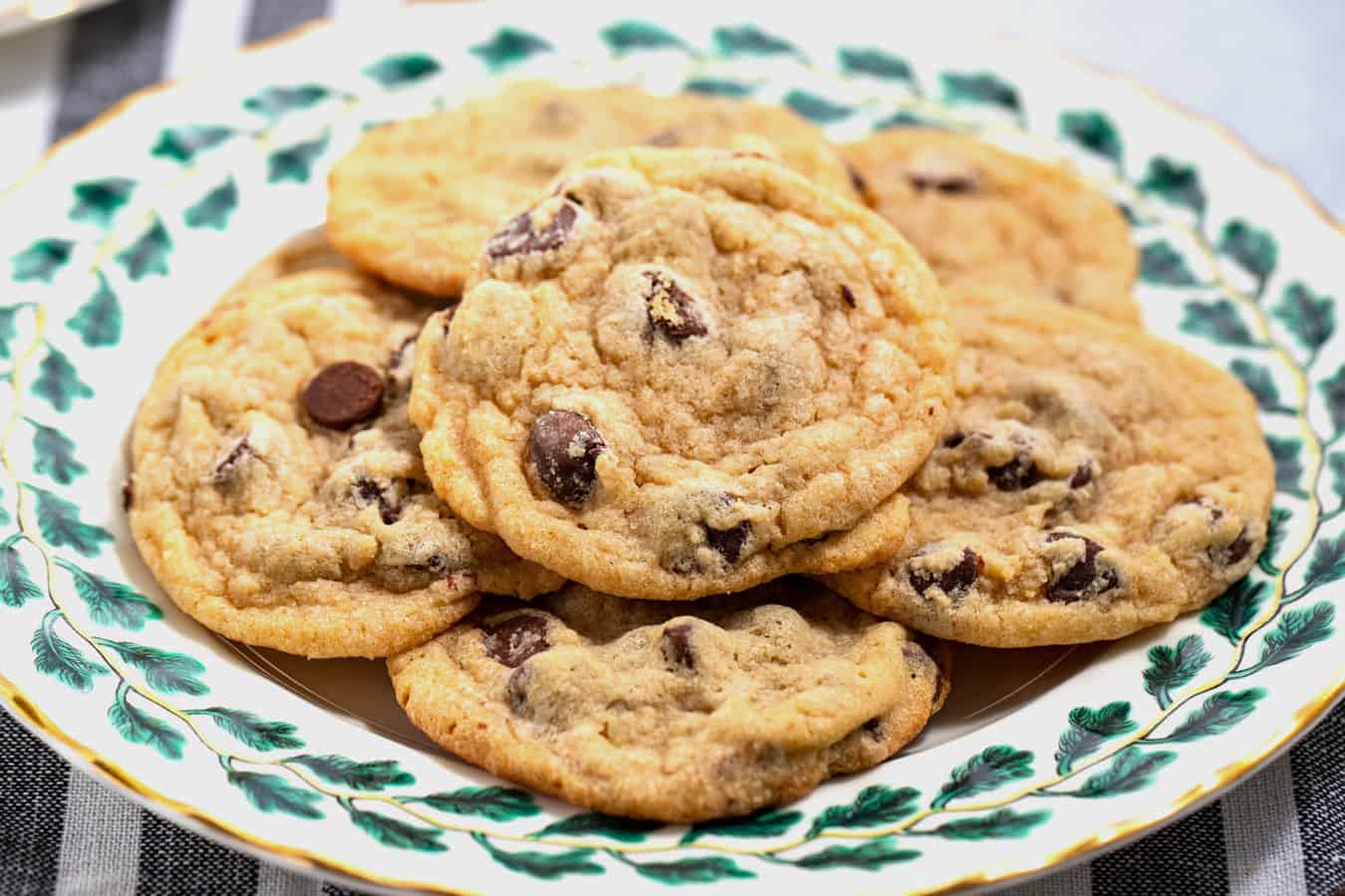 These Rubbermaid Containers Helped Keep My Famous Chocolate Chip Cookies  Fresh for Days