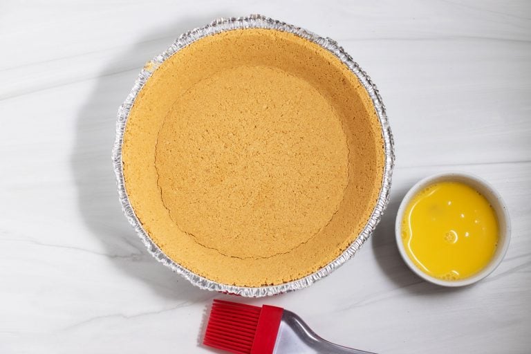 Ultimate Premade Graham Cracker Crust Guide Quick Answers The Tasty Tip