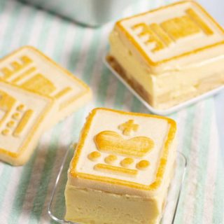 squares of Chessmen banana pudding with cream cheese