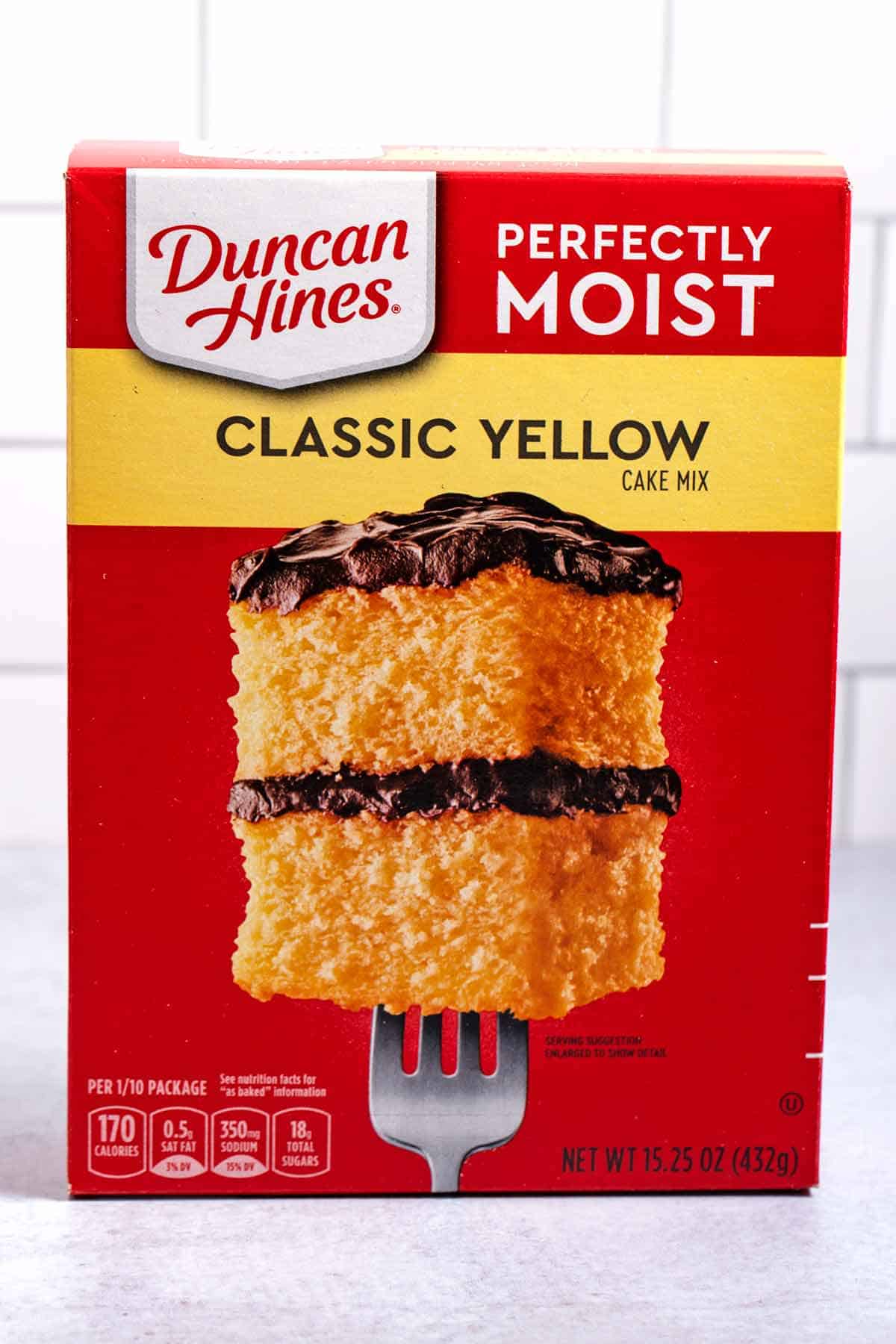 package of Duncan Hines yellow cake mix