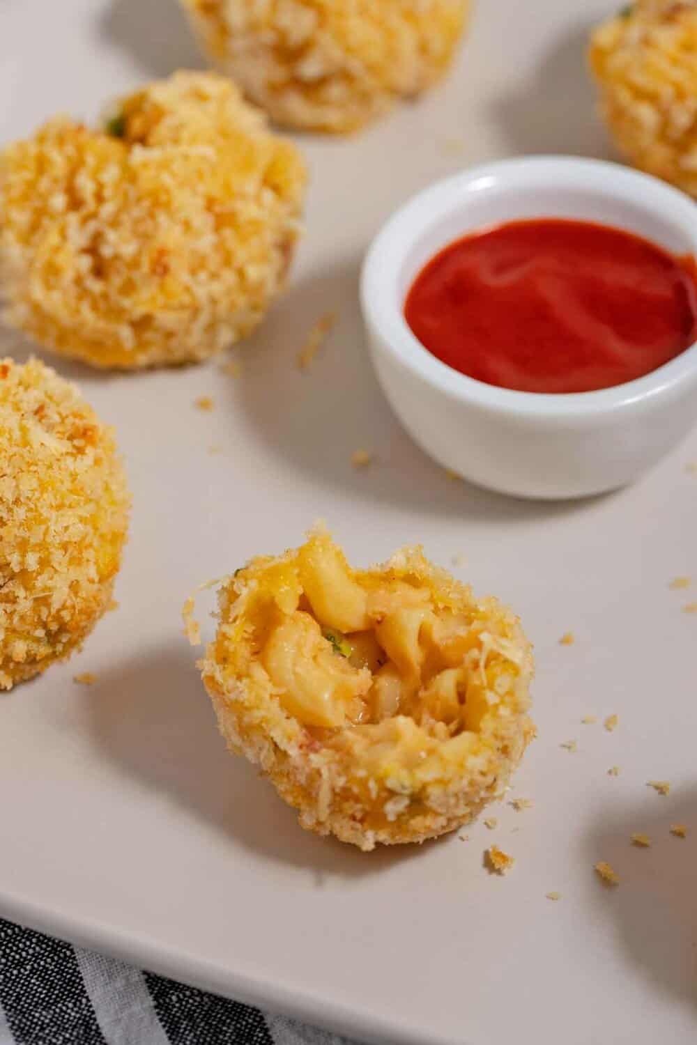 inside of mac and cheese ball