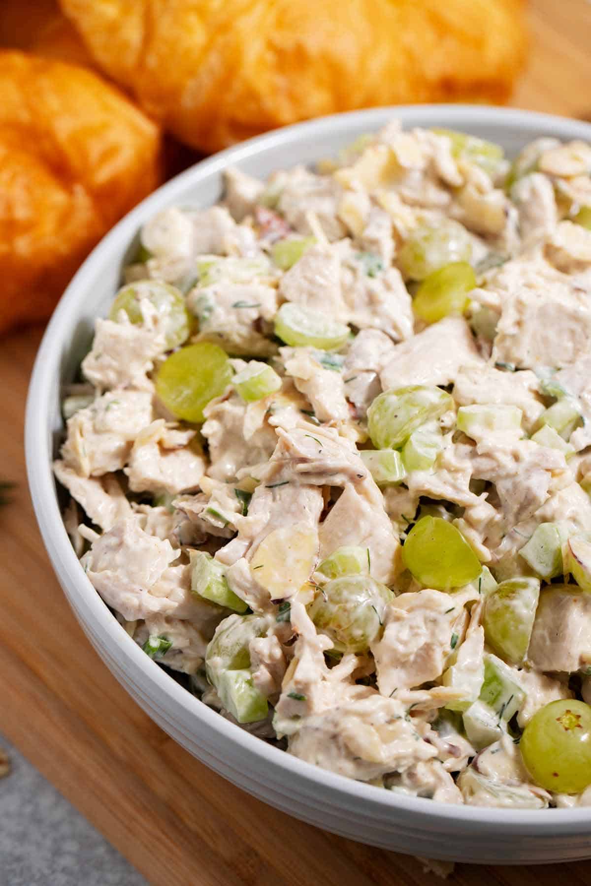 how much will a pound of chicken salad feed 