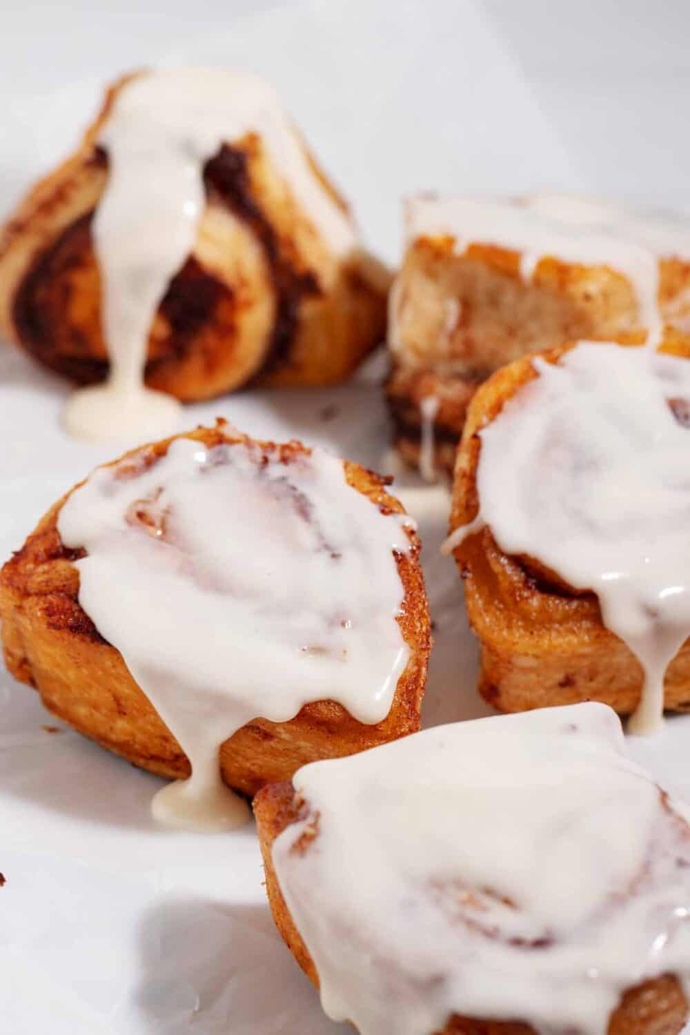 11 Easy Ways To Make Canned Cinnamon Rolls Better Like Homemade The   Canned Cinnamon Rolls Taste Homemade 2 1000x1500 