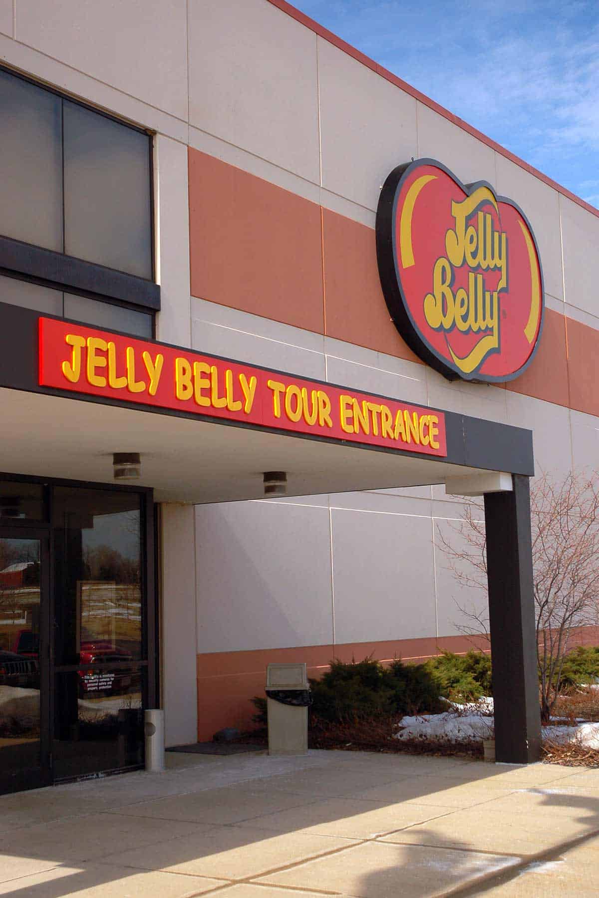 The outside entrance to the Jelly Belly factory and tour entrance.