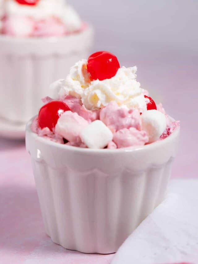10 Best Christmas Desserts - The Tasty Tip